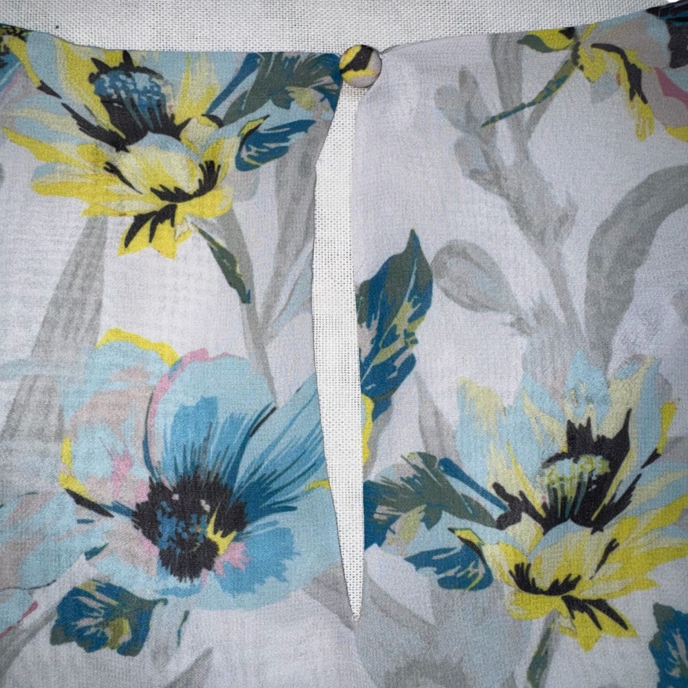 Bar III Floral V-Neck Blouse with Wide Bell Sleeves Blue Yellow Gray‎ Medium - Picture 3 of 7